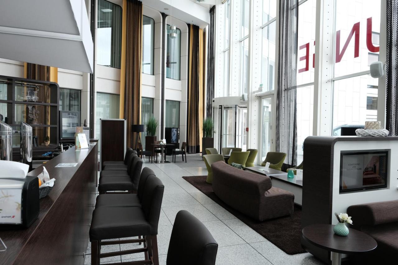 Webers - Das Hotel Im Ruhrturm Essen Esterno foto