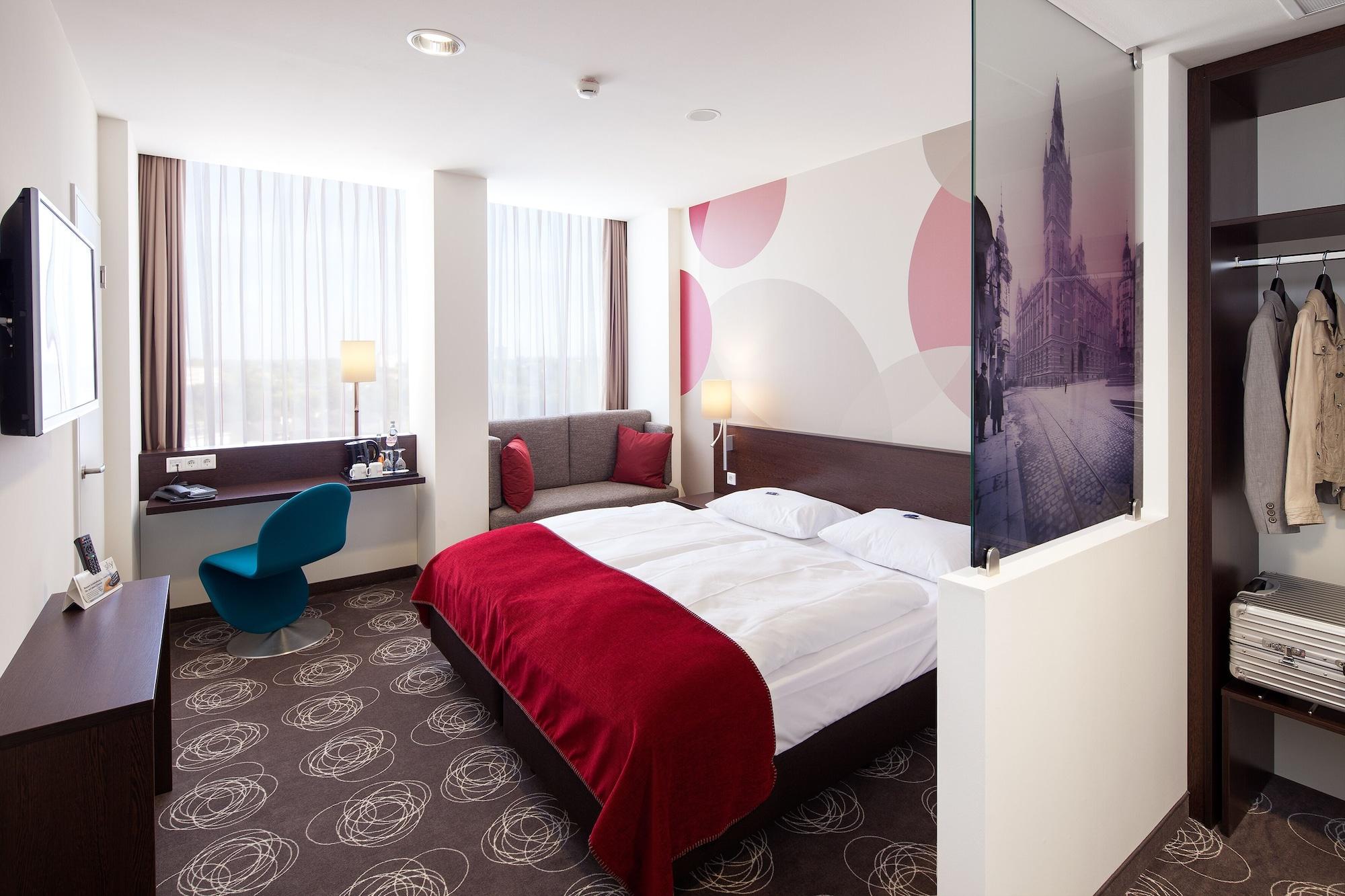 Webers - Das Hotel Im Ruhrturm Essen Esterno foto